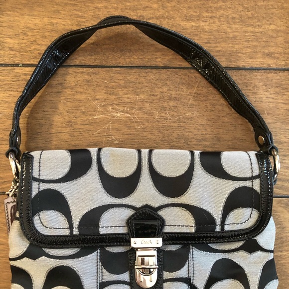 Coach purse - Picture 3 of 3
